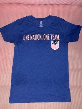 US Soccer T-Shirt Size S Blue One Nation One Team